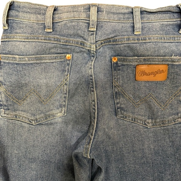 Wrangler Heritage FI Blue Flare Wide Leg Jeans - Picture 3 of 7